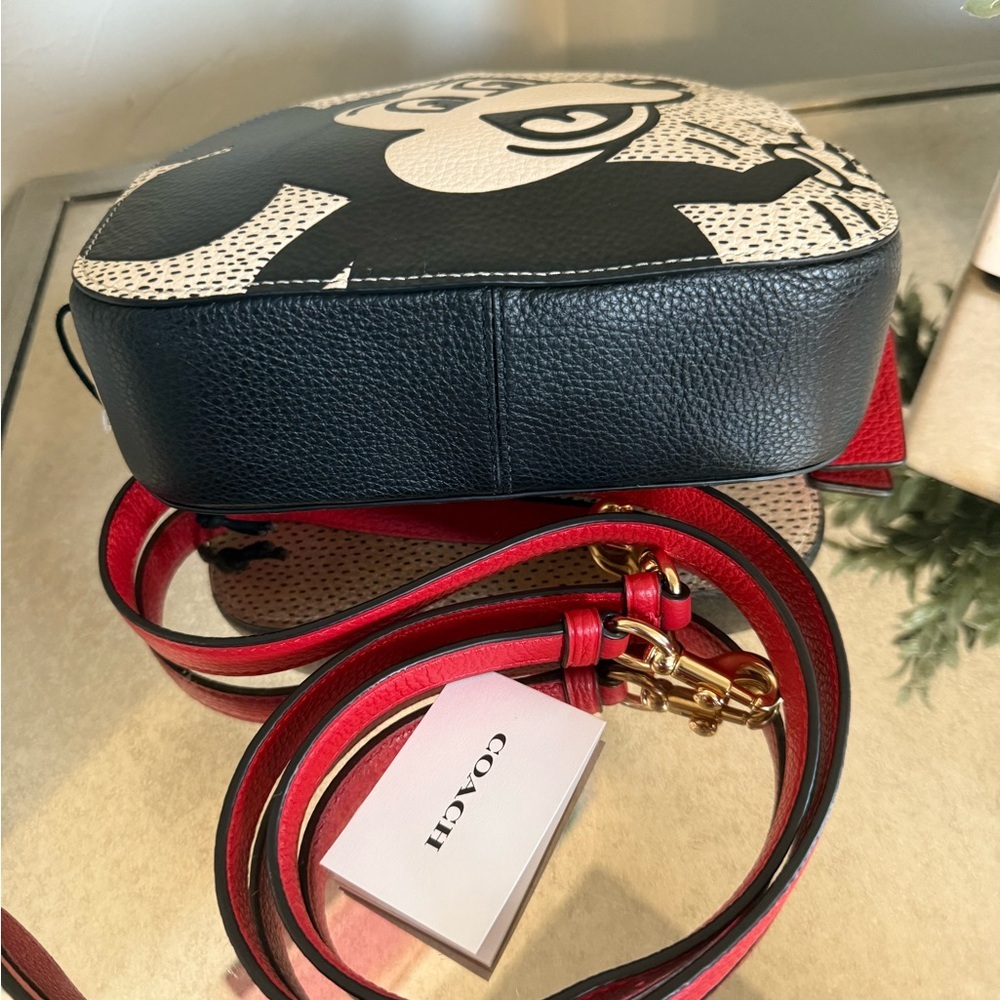 Coach Disney Mickey Mouse X Keith
Haring Serena Satchel New without Tags - Picture 7 of 9